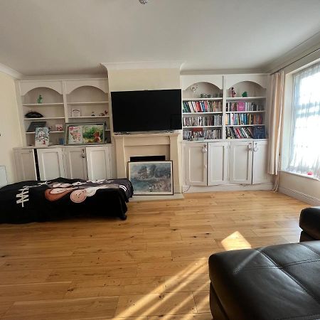 Rooms Close To Wimbledon Tennis ลอนดอน ภายนอก รูปภาพ